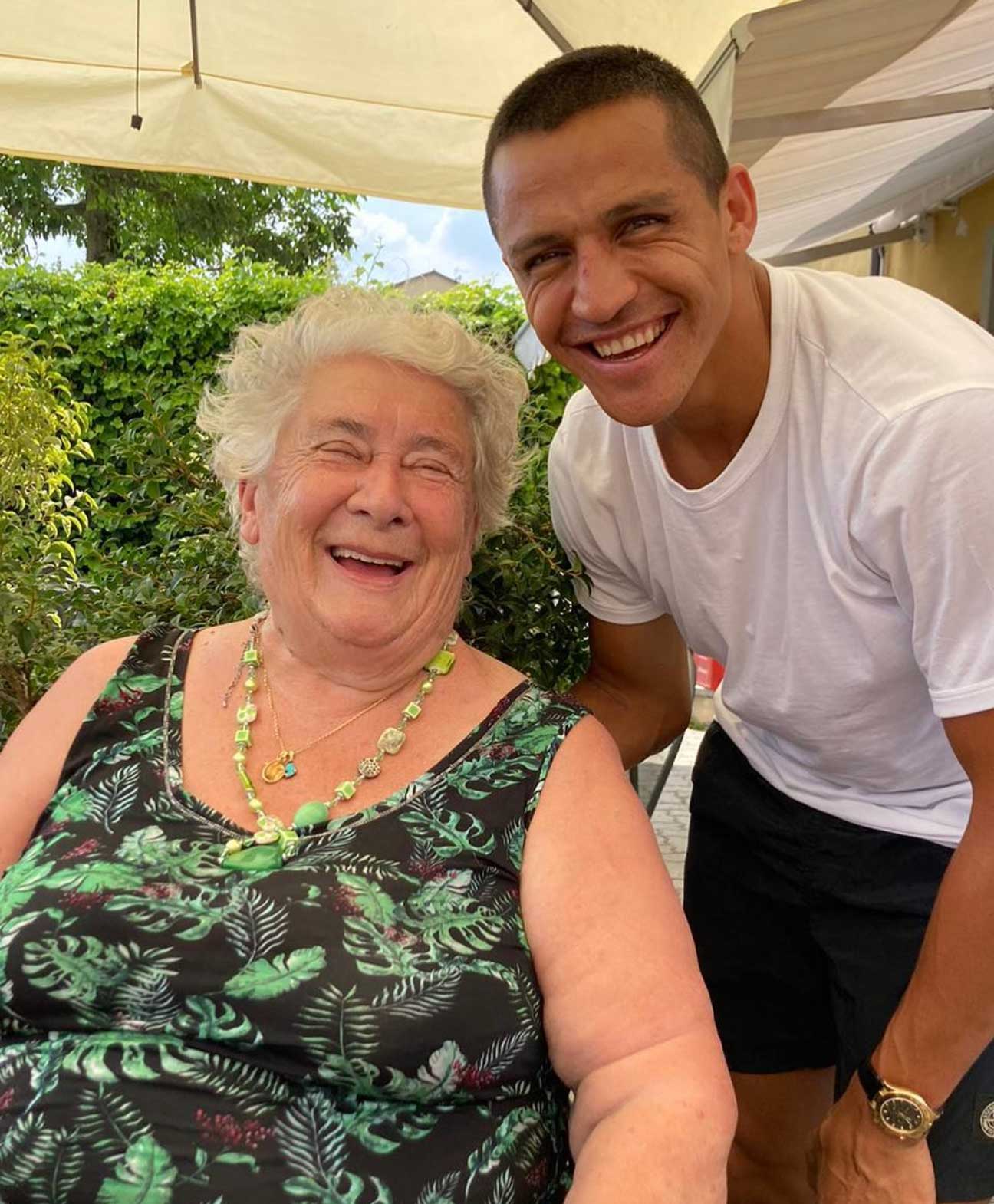 Renza alla Terrazza con Alexis Sanchez