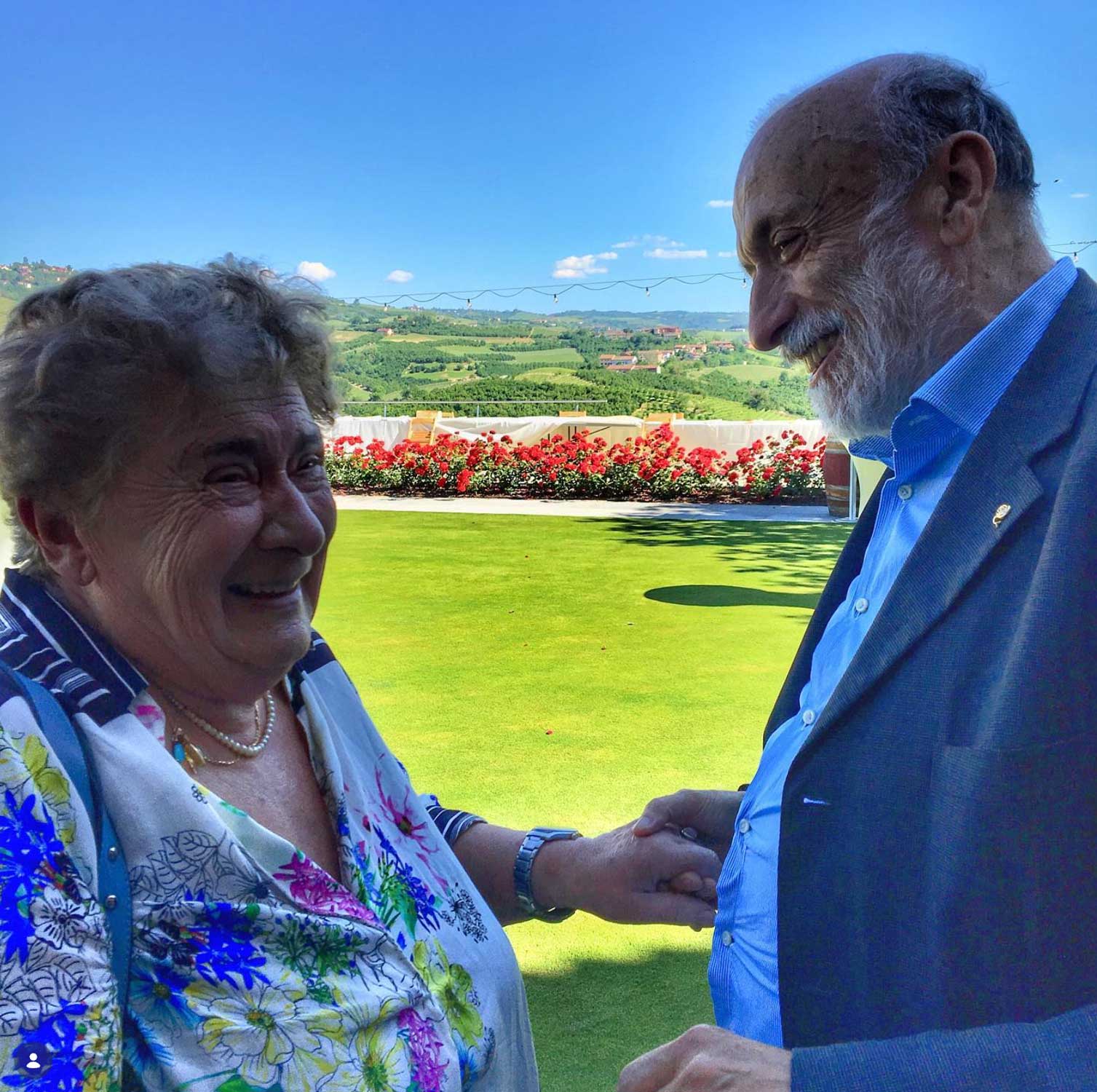 Renza insieme a Carlin Petrini